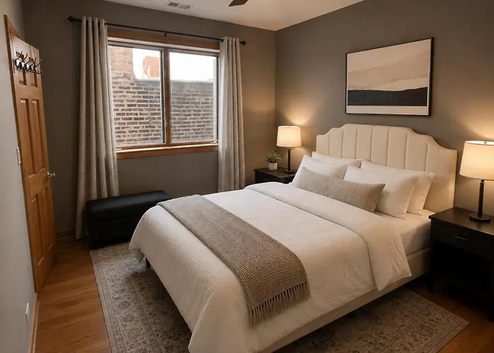 Modern 2br Retreat Parking + Patio Chicago